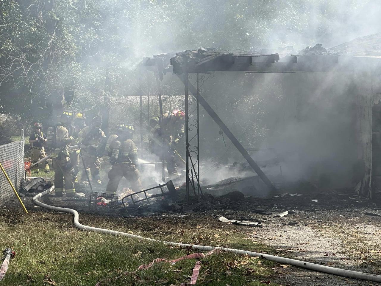 Casa incendiada en Benham Dr