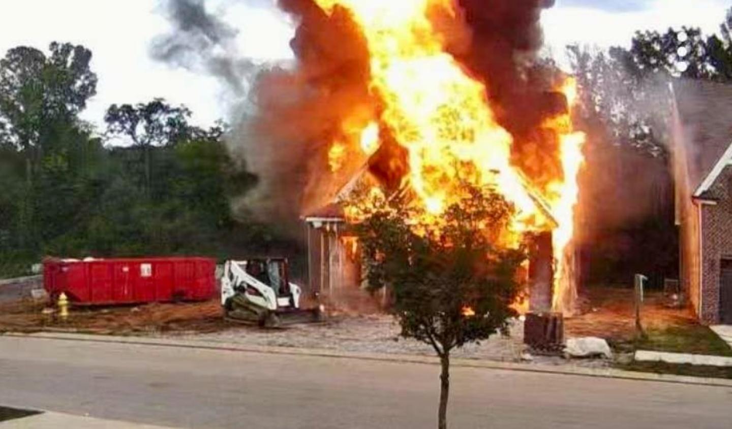 Oakvale Dr fire Oakvale Dr fire