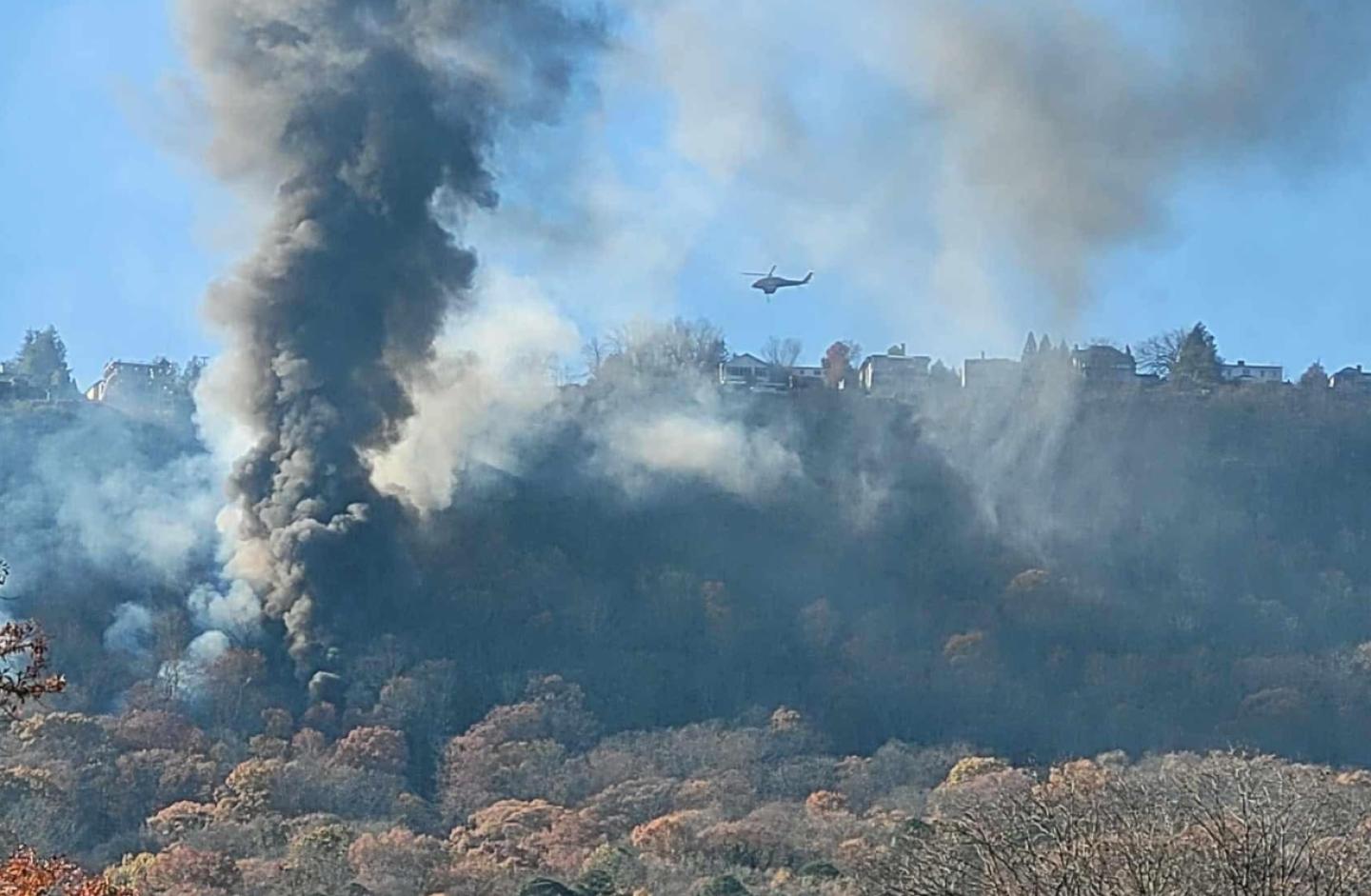 Incendio forestal daña el ferrocarril inclinado