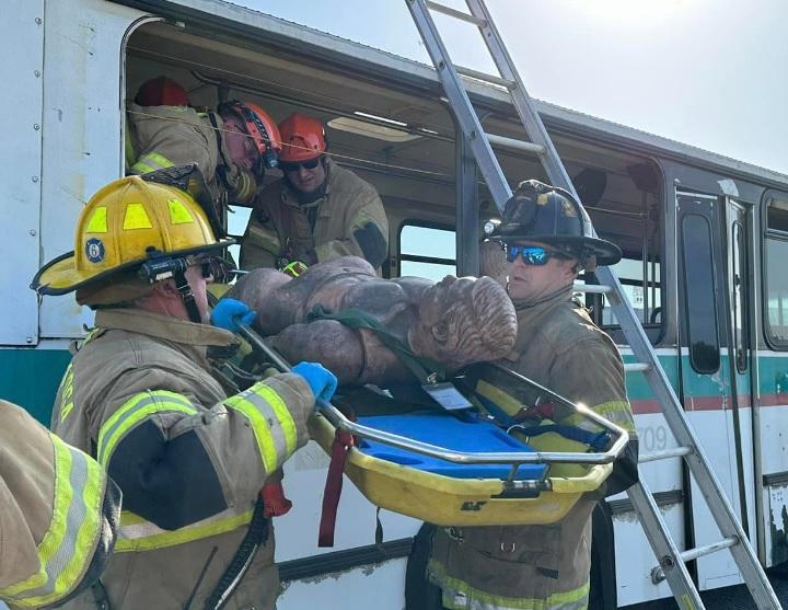 Simulacros de desastre en el aeropuerto ponen a prueba la preparación