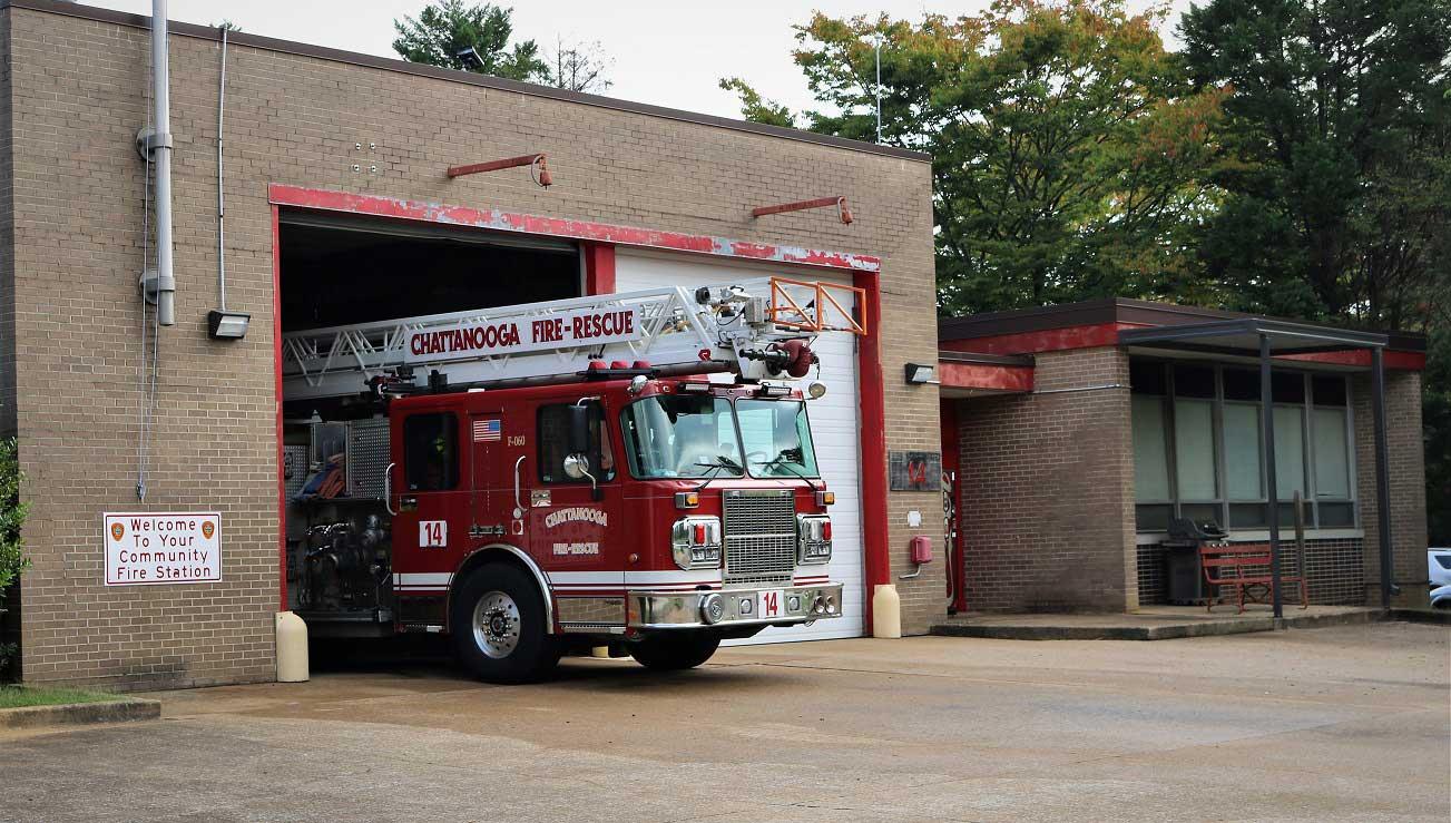 Bomberos de Chattanooga ayudan en el nacimiento de una niña