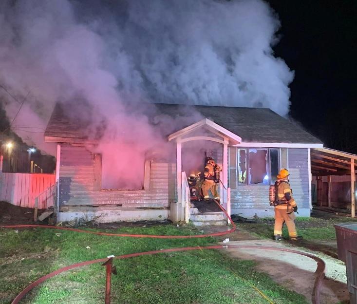 Dodds Ave structure burns