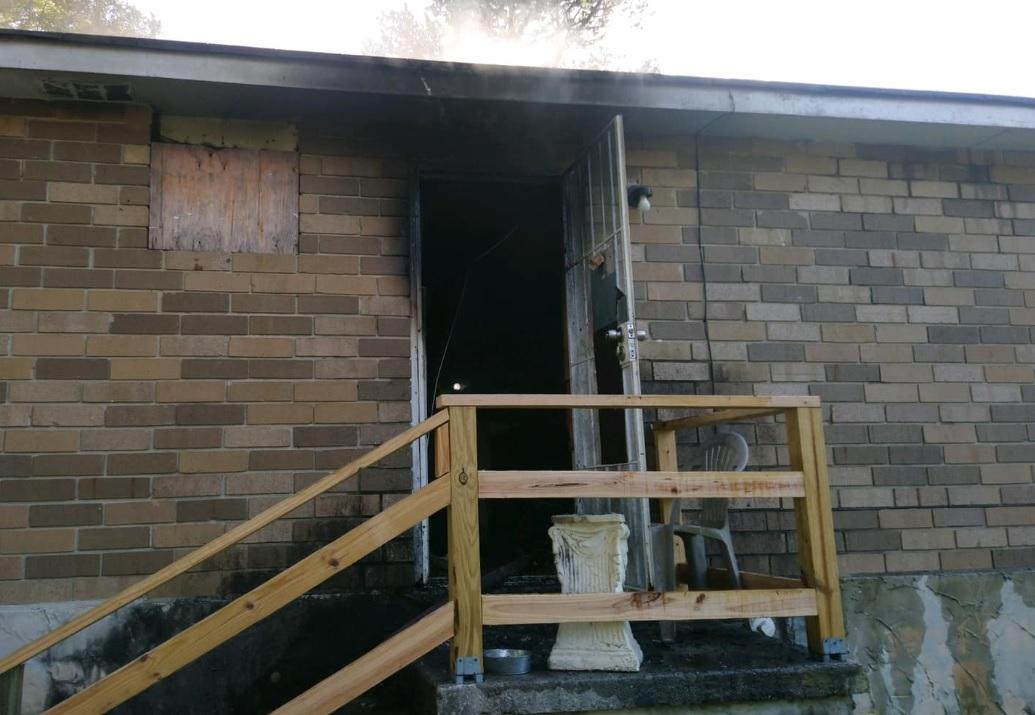 Fisk Ave duplex fire out in minutes