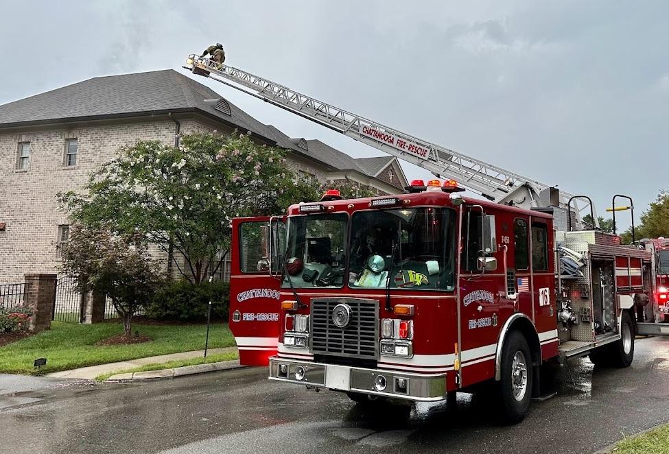 Un rayo provoca incendio en una casa de North Chatt